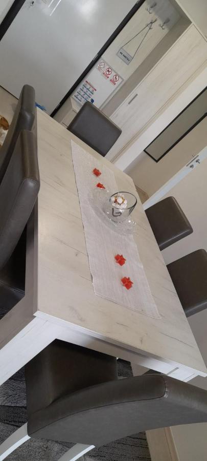 Apartman Lela Karlovac Ngoại thất bức ảnh